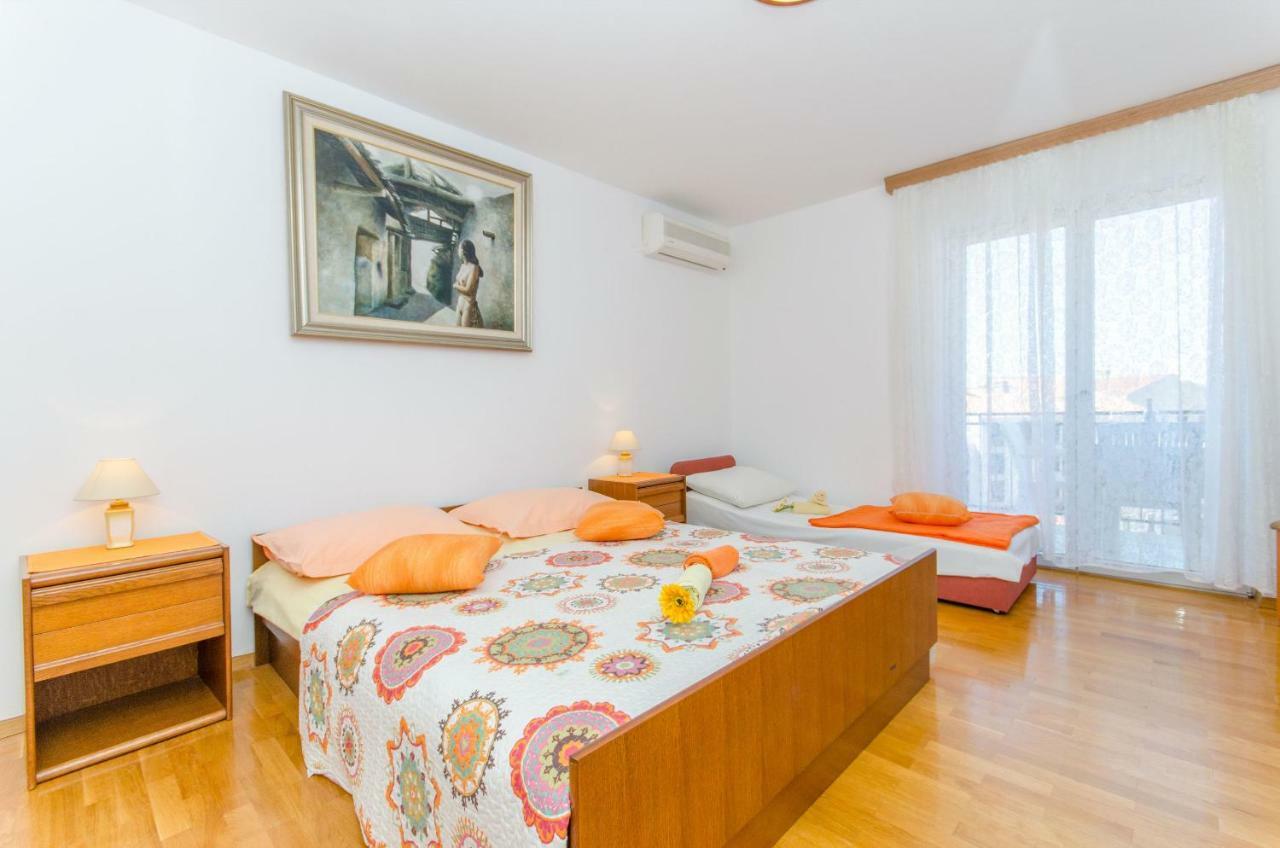 Apartments And Room Sun & Sea Podgora Kültér fotó