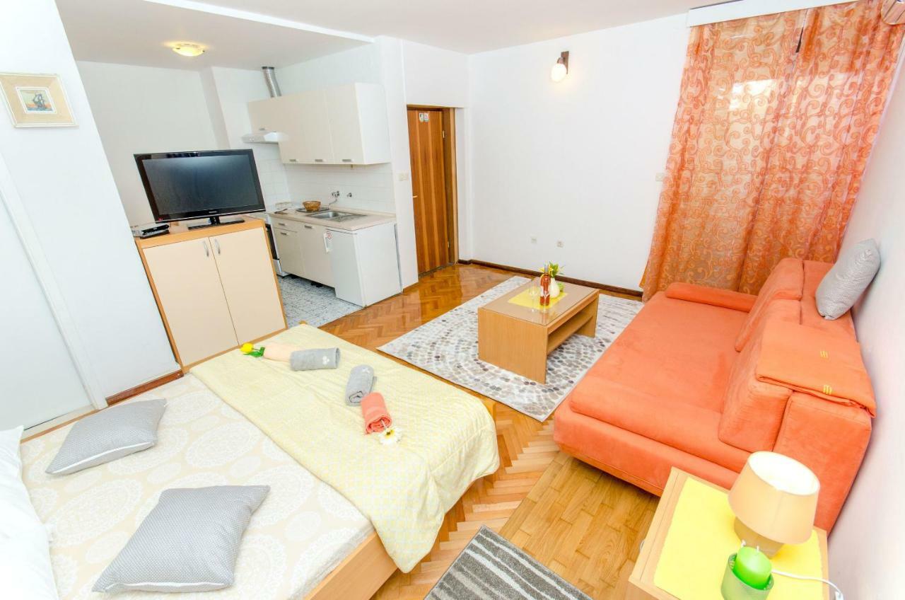 Apartments And Room Sun & Sea Podgora Kültér fotó