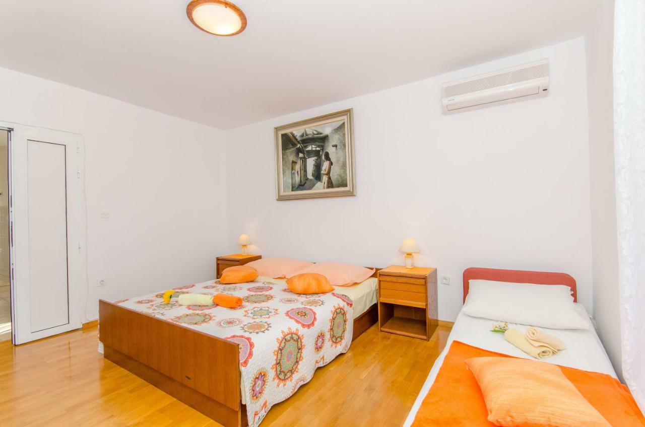Apartments And Room Sun & Sea Podgora Kültér fotó