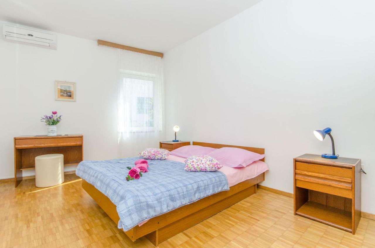 Apartments And Room Sun & Sea Podgora Kültér fotó