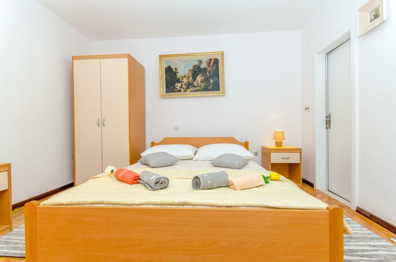 Apartments And Room Sun & Sea Podgora Kültér fotó