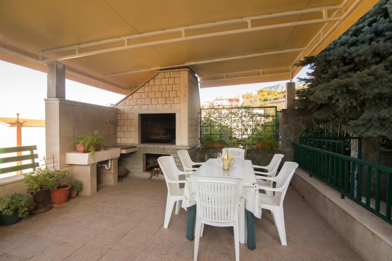 Apartments And Room Sun & Sea Podgora Kültér fotó